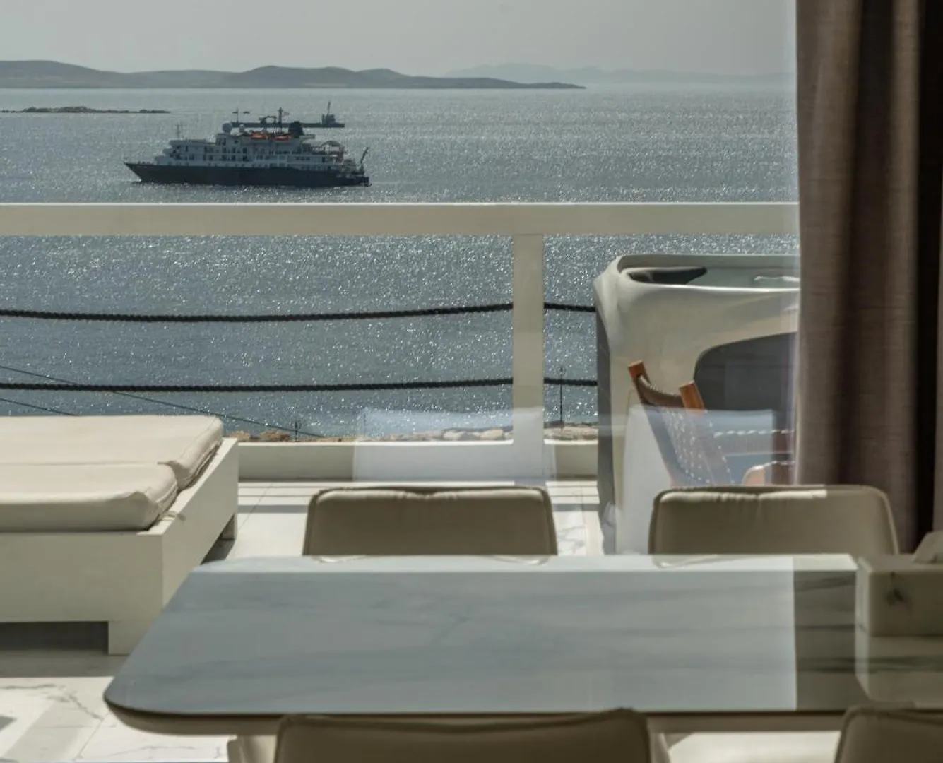 Numi Suites Mykonos Town Grecia